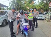 Wujud Perhatian Polri, Satlantas Polres Tator Berbagi Takjil