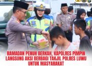 Ramadan Penuh Berkah, Kapolres Pimpin Langsung Aksi Berbagi Takjil Polres Luwu untuk Masyarakat