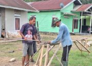 Bahu-Membahu, Personel Satgas TMMD dan Warga Kendari Perkuat Fondasi Desa