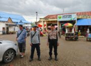 Bhabinkamtibmas Polres Soppeng Laksanakan Pengamanan Pasar Batu-Batu, Pastikan Keamanan dan Ketersediaan Bahan Pokok di Bulan Suci Ramadhan