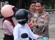 Ramadan Penuh Berkah, Tiga Satker Polda Sultra Serentak Bagikan Takjil kepada Masyarakat