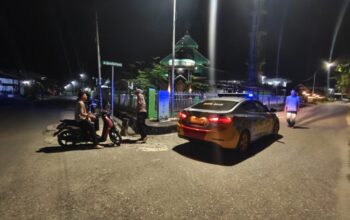 Antisipasi Kenakalan Remaja menjelang Sahur, Polsek Enrekang melaksanakan Patroli
