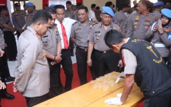 Disiplin Internal Diperketat, Propam Polres Wajo Periksa Urine Personel Polres dan Polsek Jajaran