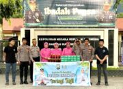 Polres Enrekang Tebar Kebaikan Ramadan dengan Berbagi Takjil kepada Masyarakat