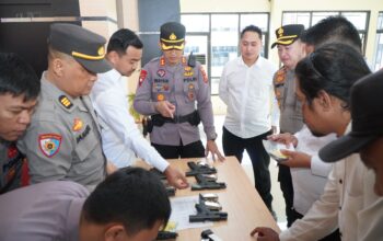 Cek Senpi Dinas Polri, Begini Penekanan Kapolres Banggai Kepada Anggota!