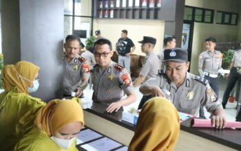 Polres Soppeng Bersama Dinas Kesehatan Lakukan Tes Urine Personel, Komitmen Bersih dari Narkoba