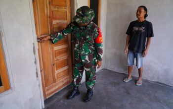 Menjelang Penutupan TMMD Ke 127, Dan SSK Satgas Lakukan Pengecekan RTLH Rumah Bu Muntiani