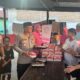 Raih Berkah Ramadan, Kapolsek Pulau Sembilan Polres Sinjai Bersama Bhayangkari Gelar Baksos Bagikan Takjil Gratis.