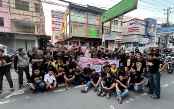 Ramadhan Berkah ,Raja Makassar Bersatu RX king 135 Cc Berbagi Takjil 800 Dos Ke Pengguna Jalan