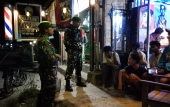 Bersama Rakyat Jaga Keamanan, Babinsa Koramil 1413-13/Sorawolio Gelar Patroli Wilayah