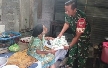 Babinsa Koramil 12/Simo Tebar Berkah Ramadhan, Zakat Fitrah Disalurkan Langsung ke Rumah Warga