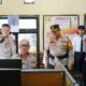 Pastikan Pelayanan Masyarakat Berjalan Lancar, Waka Polda Sultra Cek Layanan 110 Polres Buton
