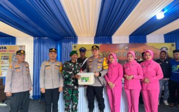 Suntik Semangat Personel, Kapolres Parepare Tinjau Pos Ketupat 2026 dan Serahkan Tali Asih