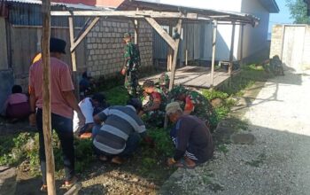 TNI Hadir di Tengah Masyarakat, Koramil 1413-08/Gu Bersihkan Pasar Lolibu untuk Lingkungan Sehat