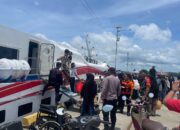 Ratusan Penumpang Padati Penyeberangan Siwa–Tobaku, Polsek Pitumpanua Intensifkan Pengamanan