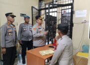 Kapolres Buton Sambangi Rutan, Pastikan Keamanan dan Kondisi Tahanan Terjaga