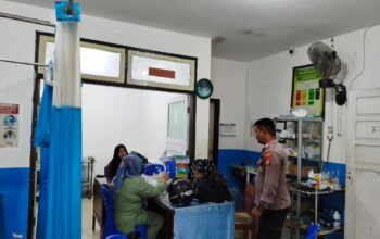 Polsek Kintom Tangani Kecelakaan Tunggal, Pemotor Terjatuh Gegara Hilang Konsentrasi