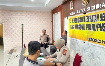 Pemeriksaan Kesehatan Personel, Kapolres Soppeng Tekankan Pentingnya Kesiapan Fisik dan Pelayanan Prima