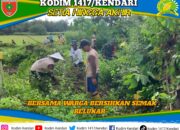 Tingkatkan Kenyamanan Desa, Babinsa Koramil Lainea Bersama Warga Bersihkan Semak Belukar