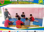 Babinsa Koramil 12/Soropia Dampingi Penyaluran Makan Bergizi Gratis bagi Siswa di Konawe