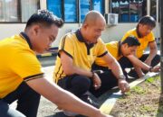 Jum’at Bersih di Polres Sinjai: Semangat Gotong Royong Ciptakan Lingkungan Nyaman dan Sehat.