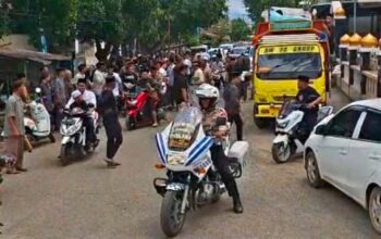 SATLANTAS POLRES SOPPENG LAKSANAKAN PENGAMANAN DAN PENGAWALAN JENAZAH, WUJUD PELAYANAN PRIMA KEPADA MASYARAKAT