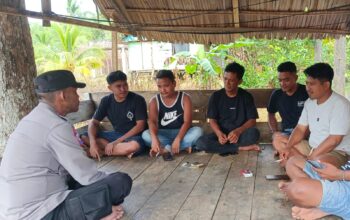 Kanit Binmas Polsek Lasalimu Imbau Warga Agar Tidak Terlibat Miras Dan Sajam