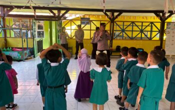 Dekatkan Polisi dengan Anak, Polres Soppeng Gelar Polsanak di TK Negeri Pembina Watansoppeng
