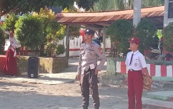 Jadi Irup di Sekolah, Kanit Binmas Polsek Sinjai Timur Beri Penyuluhan diSD 29 Maroanging