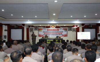 Kapolda Sulsel Berikan Pengarahan kepada Personel Polres Luwu Utara, Tekankan Profesionalitas dan Disiplin Anggota