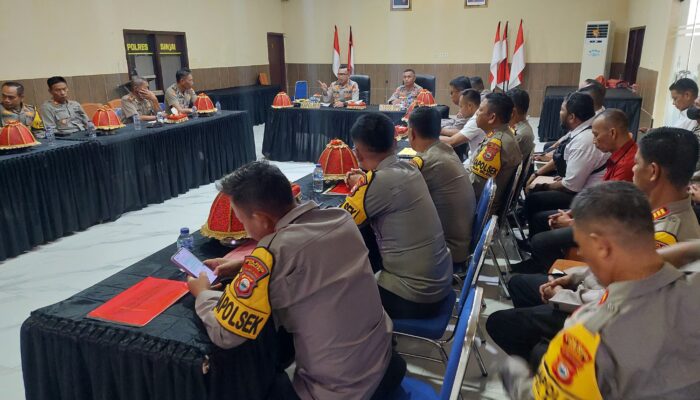 Kapolres Sinjai Pimpin Gelar Operasional Bulanan (GO), Tekankan Keamanan dan Optimalkan Tugas.