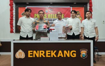 Unit Tipidkor Polres Enrekang Gelar Konferensi Pers: Kasus Korupsi Program BPNT Ta 2019–2020 Dinyatakan P-21, Tsk dan BB Segera Dilimpahkan ke Kejari Enrekang