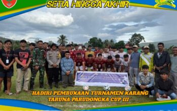 Kobarkan Semangat Sportivitas, Babinsa Koramil Unaaha Hadiri Pembukaan Turnamen Karang Taruna Parudongka Cup III