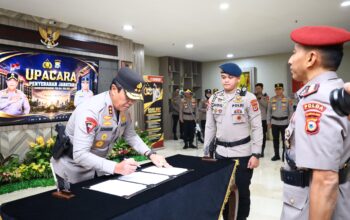 Penyerahan Jabatan Dirreskrimum Polda Sulsel, Kapolda Sampaikan Terima Kasih atas Dukungan dan Kinerja Selama Bertugas