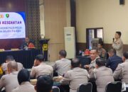 Personel Polres Sinjai Ikuti Sosialisasi Bahaya Rokok sebagai Faktor Risiko TBC dari Biddokkes Polda Sulsel.
