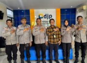 Sat Binmas Polres Soppeng Jalin Silaturahmi dengan Kepala KP2KP Watansoppeng, Bahas Pemadanan NIK-NPWP dan Sosialisasi Layanan 110