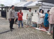 Respon Pengaduan, Bhabinkamtibmas Polsek Bacukiki Lakukan Pendekatan Penanganan Perselisihan Warga