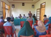 Pembinaan dan Penyuluhan Hukum di Desa Salu Dewata, Polisi Ajak Warga Bijak Bermedia Sosial dan Aktifkan Satkamling