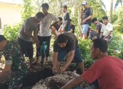 Babinsa Hadir untuk Warga, Gotong Royong Siapkan Liang Lahat di Kapota Utara