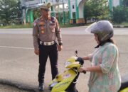 Kasat Lantas Polres Konawe Utara Pimpin Strong Point Pengaturan Lalu Lintas Pagi.