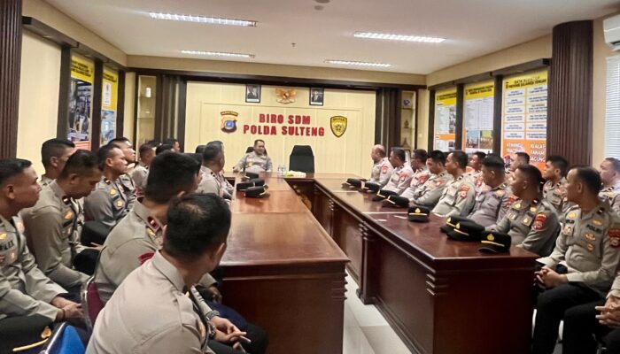Awali Tugas Sebagai Perwira, 44 Personel Polda Sulteng Dapat Pembekalan dari Karo SDM