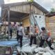 Polres Sigi Bersama Satbrimob dan Ditsamapta Polda Sulteng Gotong Royong Pulihkan Nokilalaki Pascagempa