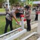 Kapolres Enrekang AKBP Hari Budiyanto Pimpin Langsung Upacara Ziarah dan Tabur Bunga di TMP Massenrempulu Sambut Hari Bhayangkara ke-80