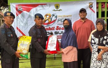 Detasemen Gegana Brimob Polda Sultra Salurkan Sembako untuk Warga Kampung Pemulung Wundudopi kota Kendari