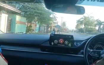 Polwan Ditlantas Polda Sultra Gelar “Polantas Menyapa”, Edukasi Pengendara Tertib Berlalu Lintas di Kota Kendari