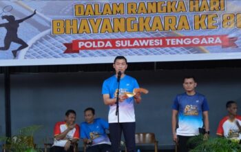 Kapolda Sultra Resmi Buka Turnamen Bulutangkis Dalam Rangka Hari Bhayangkara ke-80