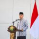 Gubernur Sultra Serahkan Rapel Gaji Enam Bulan Bagi PPPK Paruh Waktu