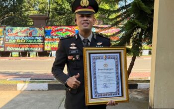 Hari Bhayangkara ke-80 Jadi Momen Bersejarah, Kasi Keuangan Polres Sinjai Terima Penghargaan Kapolri.