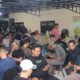 Moment Hari Bhayangkara Ke-80 Makin Semarak, Polres Sinjai dan Wartawan Adu Strategi di Turnamen Domino.