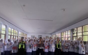 Police Goes to School, Satlantas Polres Luwu Tanamkan Budaya Tertib Berlalu Lintas kepada Ratusan Siswa Baru SMAN 12 Luwu